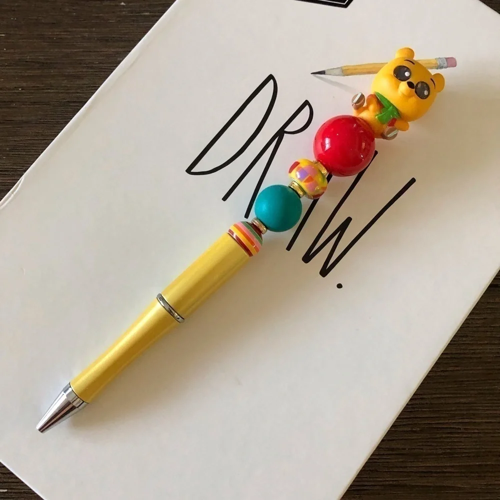 Disney Doorables: Winnie the Pooh: Pooh Bear handmade beaded pen